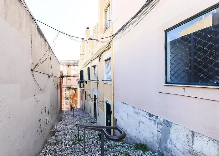 Charming Santos By Homing Lisbon