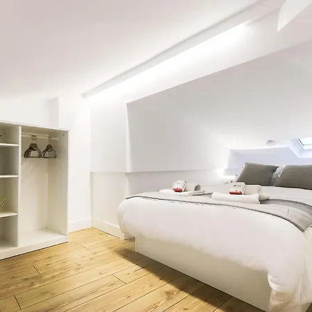 Charming Santos By Homing Lizbona